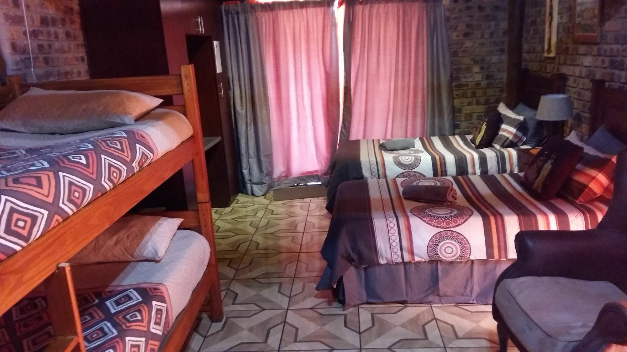 Pride Rock Accommodation ミデルバーグ エクステリア 写真