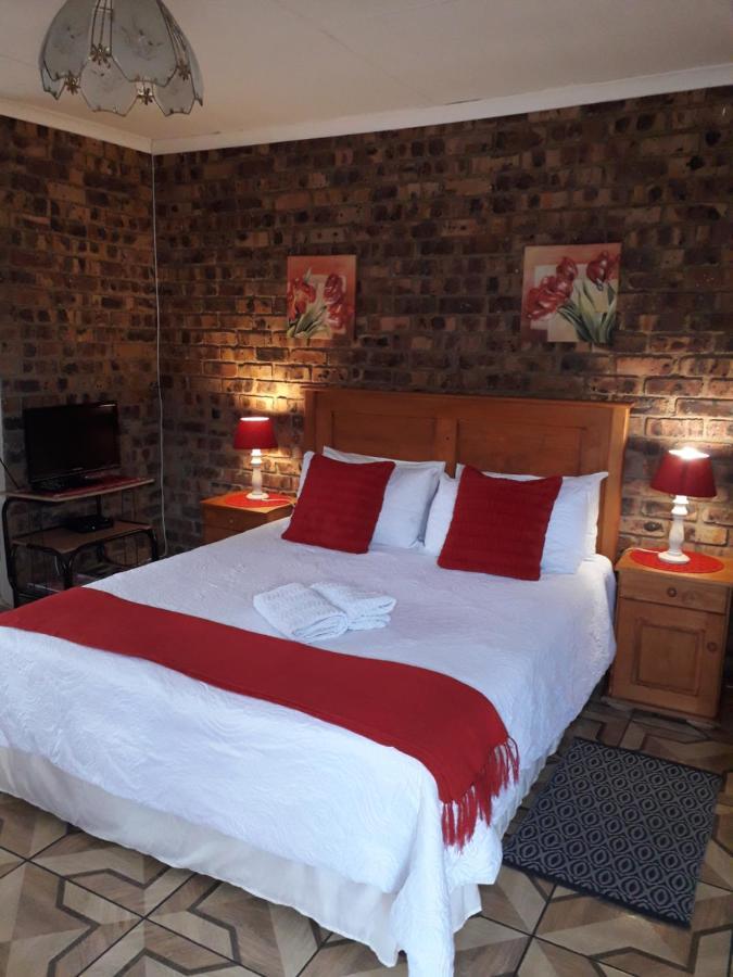 Pride Rock Accommodation ミデルバーグ エクステリア 写真